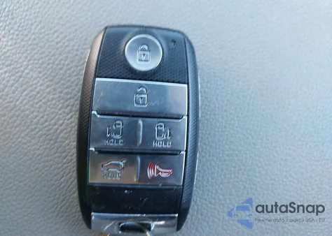 2017 Kia Sedona Lx из США, поврежденный, VIN KNDMB5C10H6251302